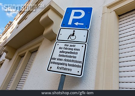 
                Verkehrsschild, Behindertenparkplatz                   