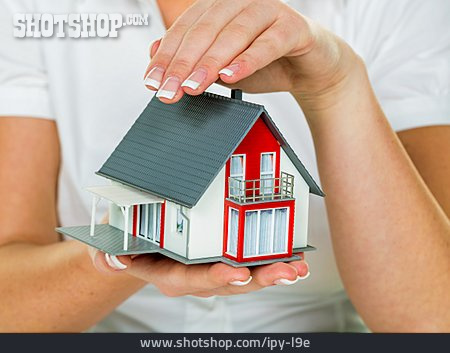 
                Immobilien, Versicherung, Modellhaus, Gebäudeversicherung                   