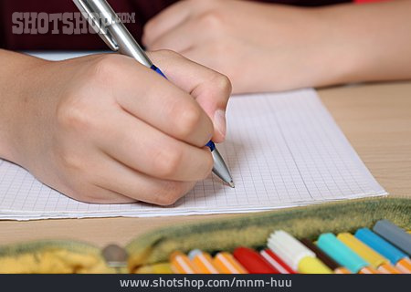 
                Schreiben, Schüler, Hausaufgaben                   