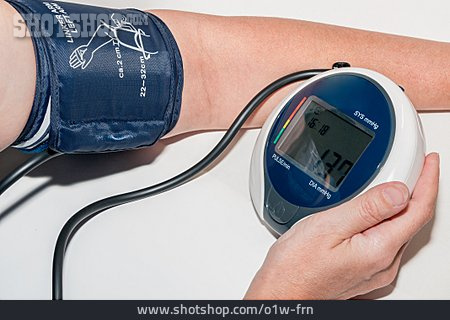 
                Blutdruck, Blutdruckmessgerät, Blutdruckmessung                   