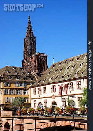 
                Altstadt, Straßburger Münster                   