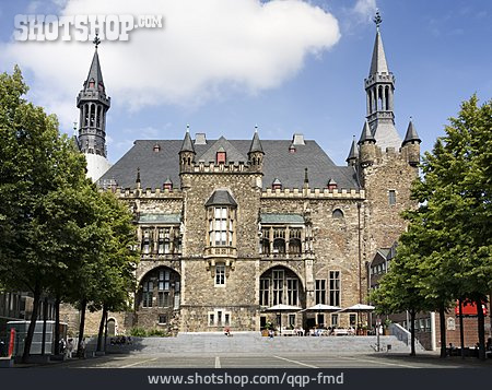 
                Aachen, Rathaus                   