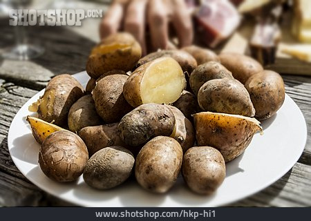 
                Kartoffeln, Pellkartoffel                   