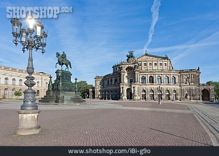 
                Oper, Dresden, Semperoper, Altmarkt                   
