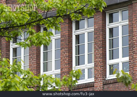
                Fenster, Schulgebäude                   