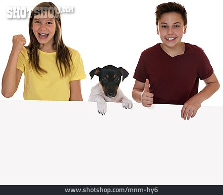 
                Textfreiraum, Junge, Mädchen, Hund, Schild, Präsentieren                   