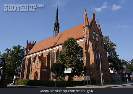 
                Johanniskirche, Neubrandenburg                   