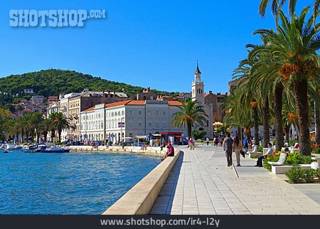 
                Promenade, Split                   