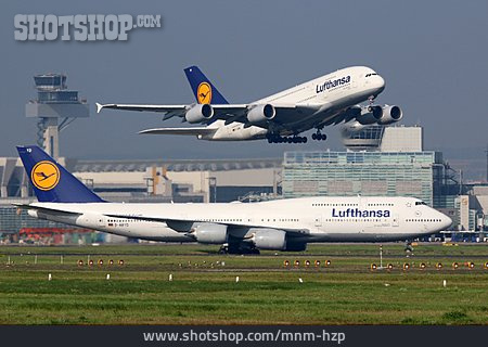 
                Flugzeug, Flughafen, Frankfurt Am Main, Lufthansa                   