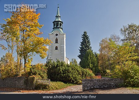 
                Dorfkirche, Dobersberg                   