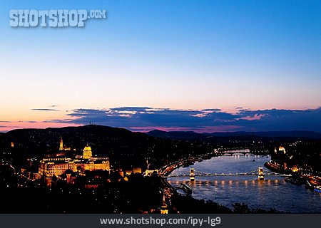 
                Donau, Budapest                   