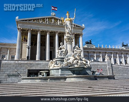 
                Wien, Parlament, Pallas Athene, Athenebrunnen                   