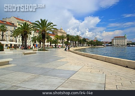 
                Promenade, Split City                   
