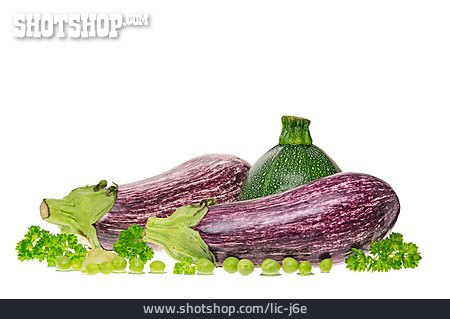 
                Zucchini, Aubergine                   