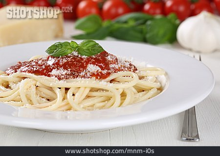 
                Spaghetti Napoli                   