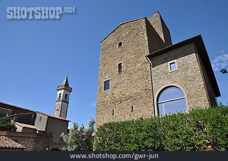 
                Toskana, Santa Croce, Castello Dei Conti Guidi                   