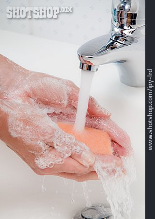 
                Einseifen, Hände Waschen                   