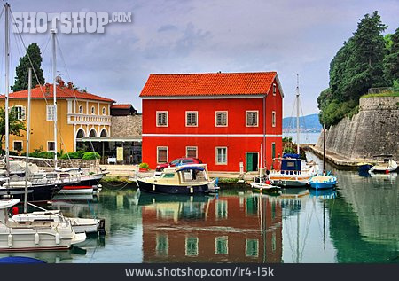 
                Zadar                   