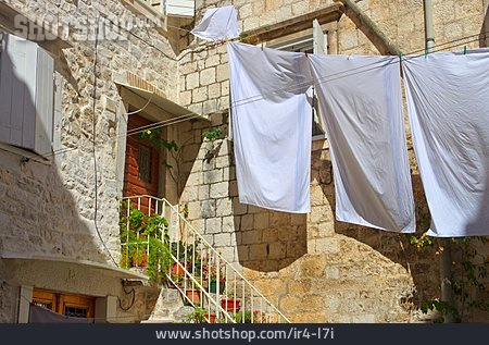 
                Wäsche, Backsteinhaus, Trogir                   