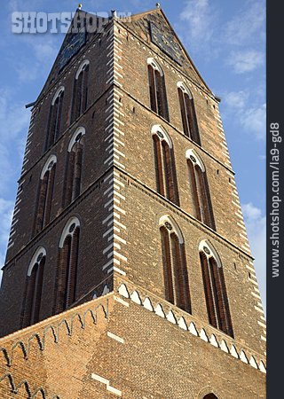 
                Kirchturm, Wismar, Marienkirche                   