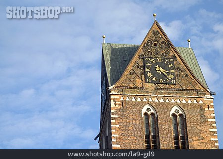 
                Kirchturm, Turmuhr, Wismar, Marienkirche                   
