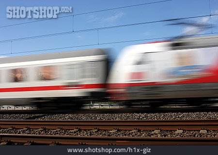 
                Schiene, Zug, Bahn, Personennahverkehr                   