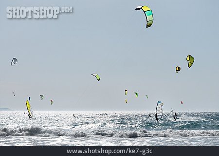 
                Wassersport, Kitesurfen, Windsurfer                   