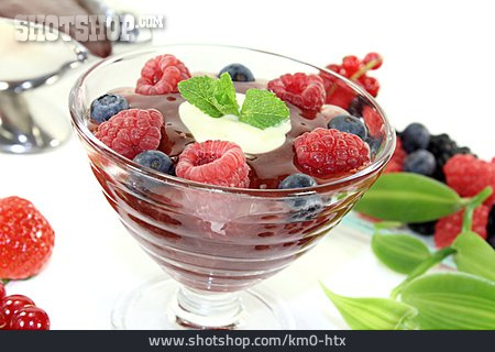 
                Fruchtdessert, Trifle                   