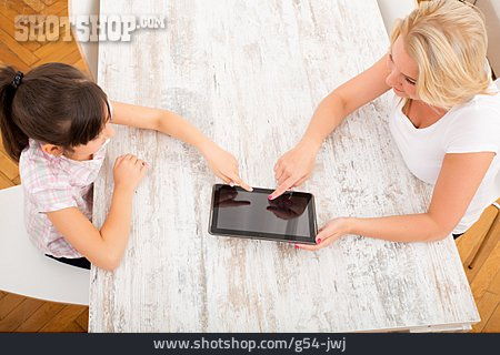 
                Mutter, Tochter, Tablet-pc                   