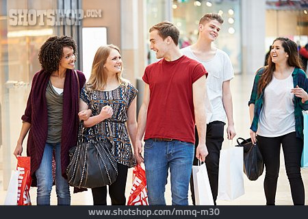 
                Einkauf & Shopping, Einkaufsbummel, Freunde                   