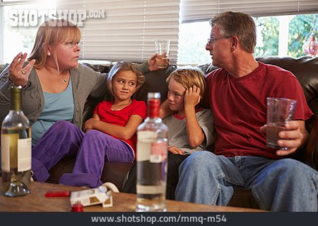 
                Eltern, Familie, Streit, Alkoholiker                   