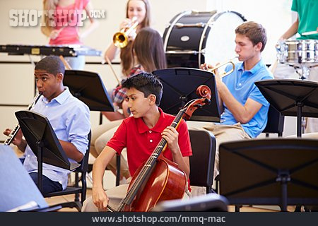 
                Musikunterricht, Musikschule, Musikschüler                   
