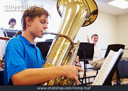 
                Blasinstrument, Schüler, Musikschüler                   