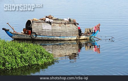 
                Hausboot, Tonle Sap                   