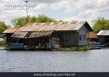 
                Haus, Flussufer, Tonle Sap                   