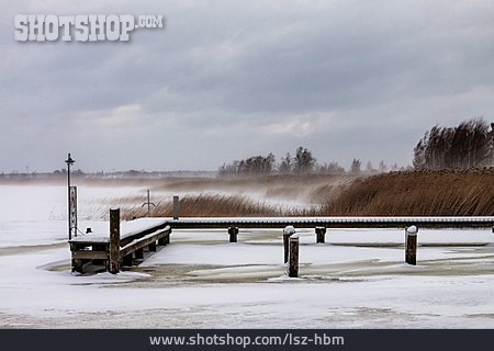 
                Winter, Steg, Bodden, Dierhagen                   