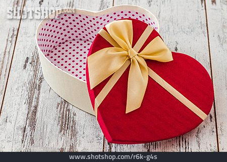 
                Herz, Valentinstag, Geschenkbox                   