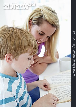 
                Mutter, Lesen, Lernen, Sohn                   