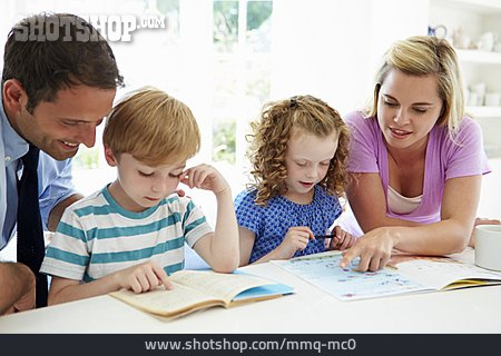 
                Lesen, Lernen, Familie, Vorlesen                   