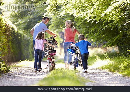 
                Ausflug, Radfahren, Familienausflug                   