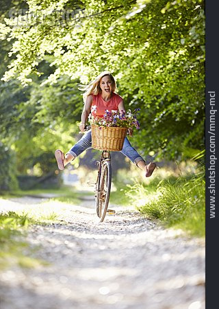 
                Junge Frau, Fahrrad, Spaß, Fröhlich, Radfahrerin                   