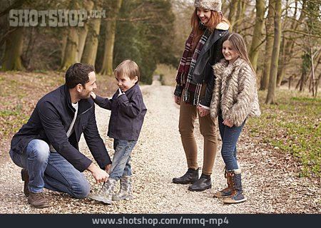 
                Vater, Schuhe, Anziehen, Sohn                   