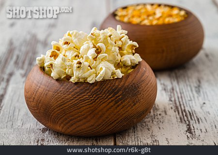 
                Popcorn, Knabberei                   