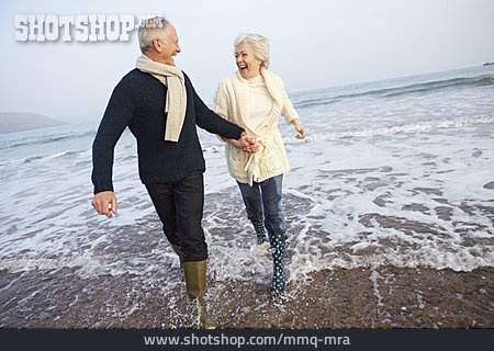 
                Senior, Paar, Spaß & Vergnügen, Spaziergang                   