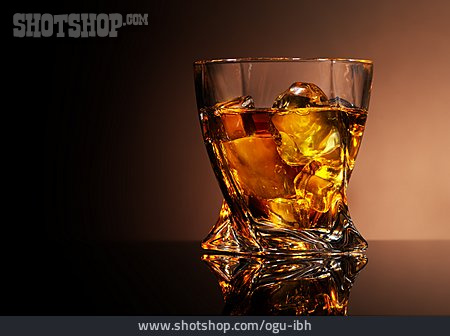 
                Whisky, Whiskyglas                   