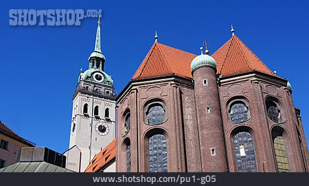 
                München, Peterskirche                   