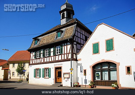 
                Rathaus, Alsheim                   