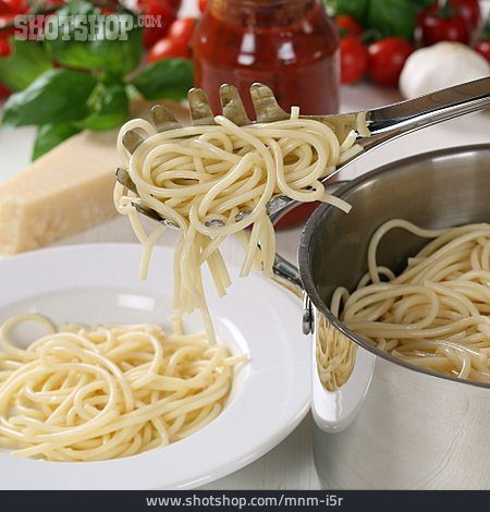 
                Spaghetti, Nudeln                   