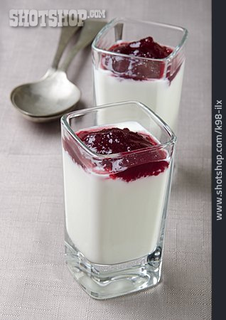 
                Joghurt, Kompott                   
