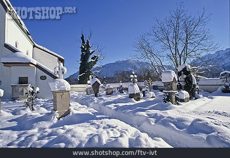 
                Cemetery, Snowy, Bad Reichenhall                   